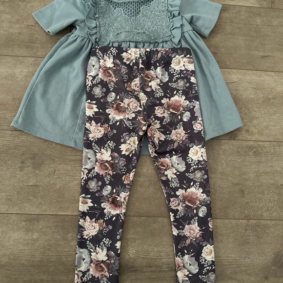 Rachel Zoe Girls Lace Detailed Dress/Tunic & Bonus Rachel Zoe Floral Silky Pants - Picture 7 of 12